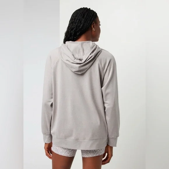 NWT Vuori Womens Halo Oversized Hoodie XS Soft Pewter Heather - Picture 3 of 7